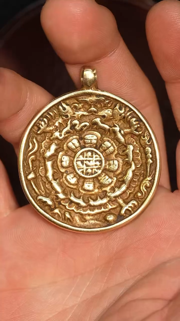 冲赛康胡子哥，九宫八卦牌223