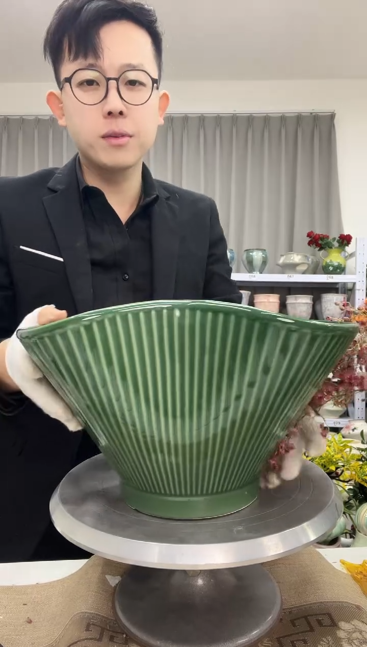 【1.1】花盆链接 高：19  口：32