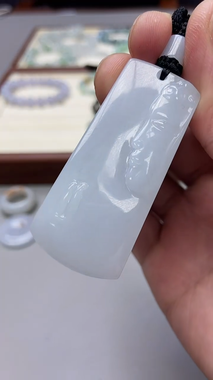 翡翠未镶嵌颈饰翡翠吊坠
