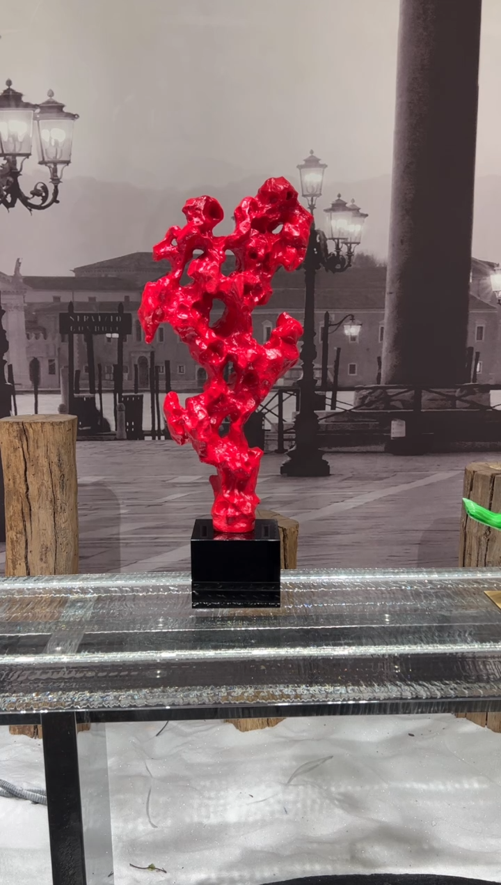 【闪购商品】摆件CML003-1红色太湖石+黑色高底座