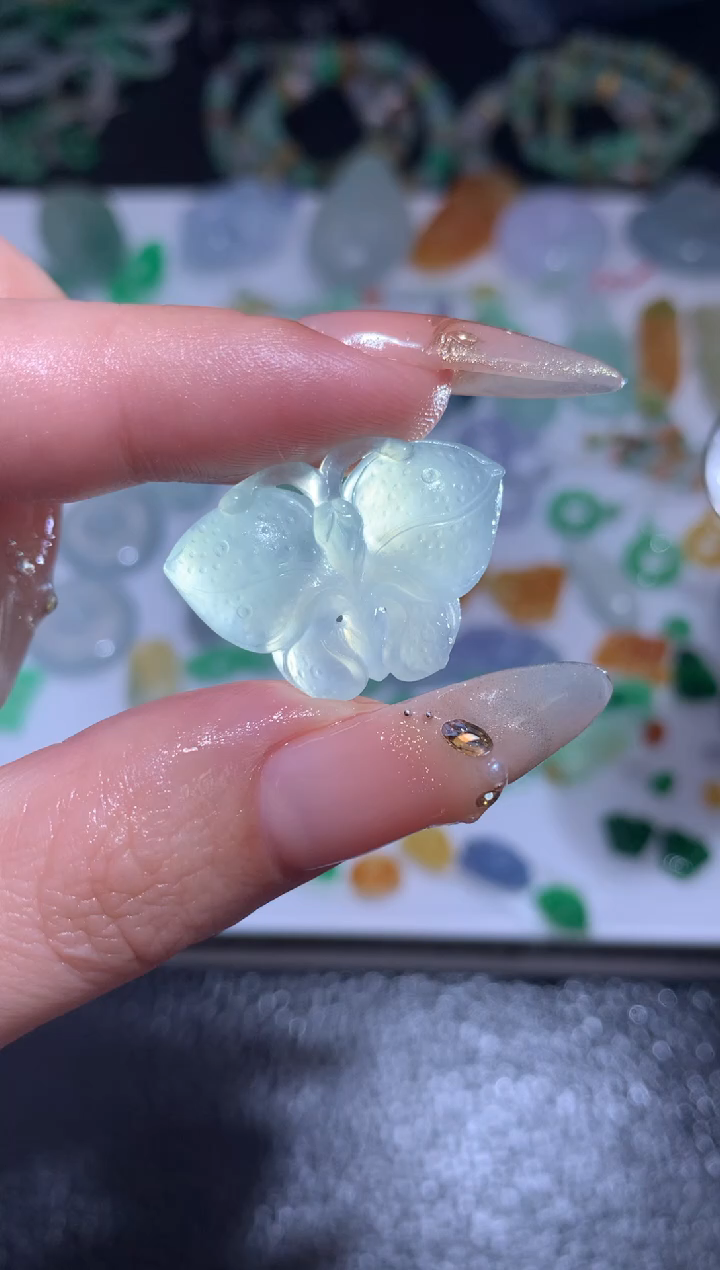 未镶嵌定制翡翠蝴蝶