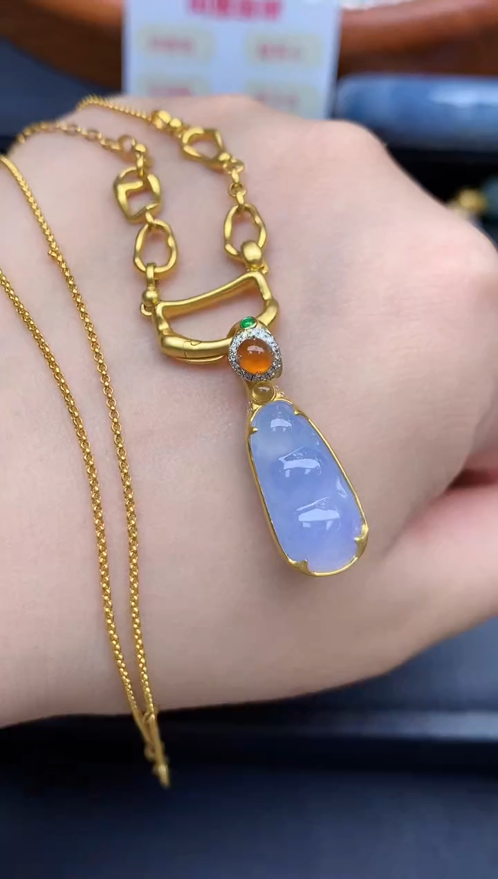 颈饰18K金镶嵌翡翠587-中国好珍宝