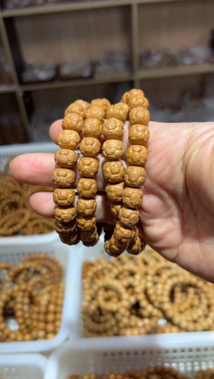 【闪购商品】猴头核桃吊坠饕餮微瑕