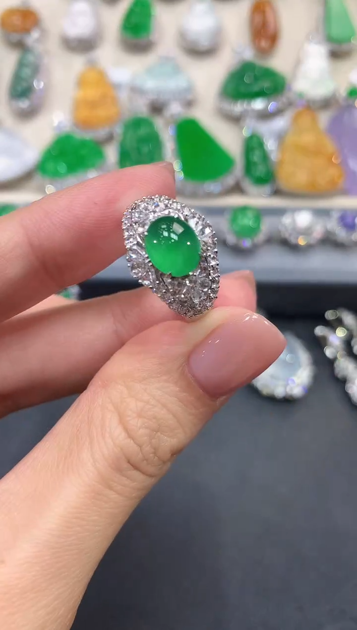 【闪购商品】翡翠戒指18K金镶嵌w25