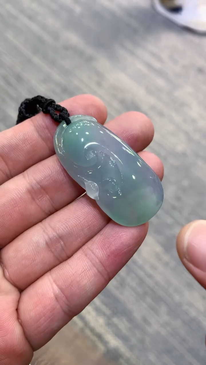 颈饰未镶嵌翡翠天然A货翡翠