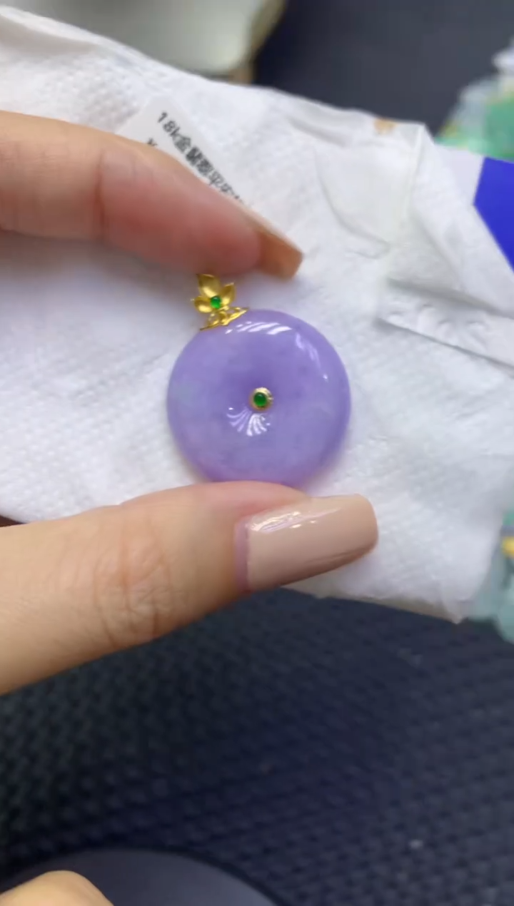 颈饰18K金镶嵌翡翠天然缅甸翡翠A货