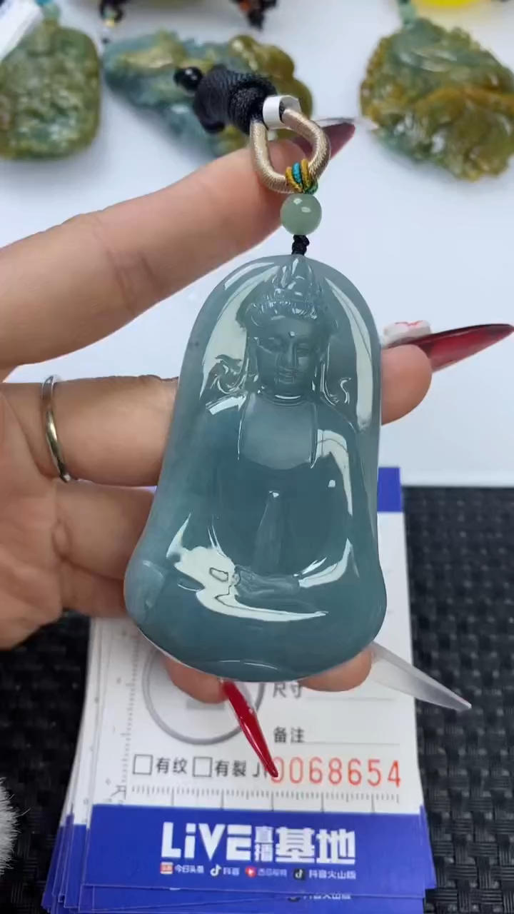 【闪购商品】翡翠颈饰未镶嵌111111111111111