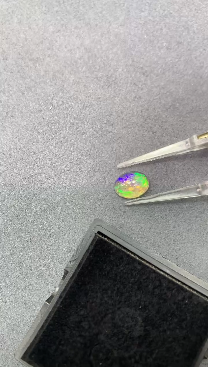 【闪购商品】欧泊裸石未镶嵌1.99ct 59