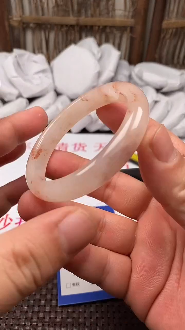 【闪购商品】石英质玉手镯未镶嵌425-59/60多样性发货看清圈口下单