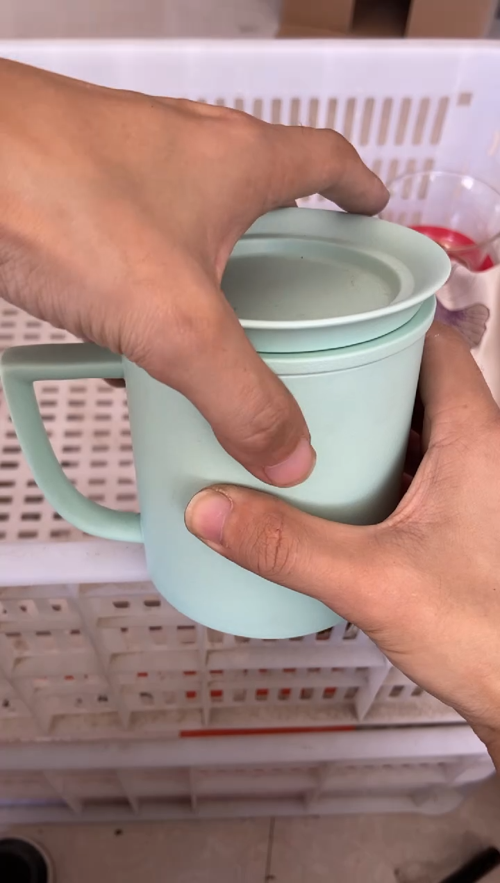 杯无运费险有瑕疵的摄影的产品有使用过的痕迹有点脏介意勿拍