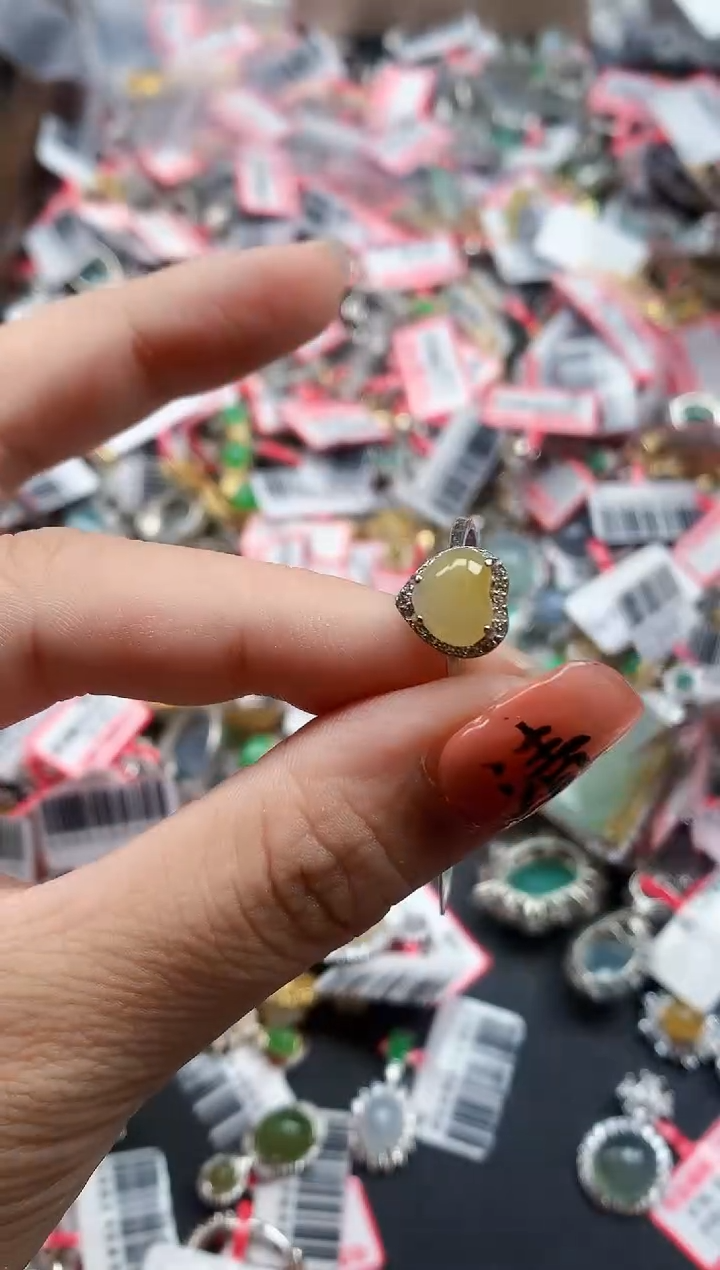 银S925镶嵌戒指翡翠天然A货缅甸翡翠