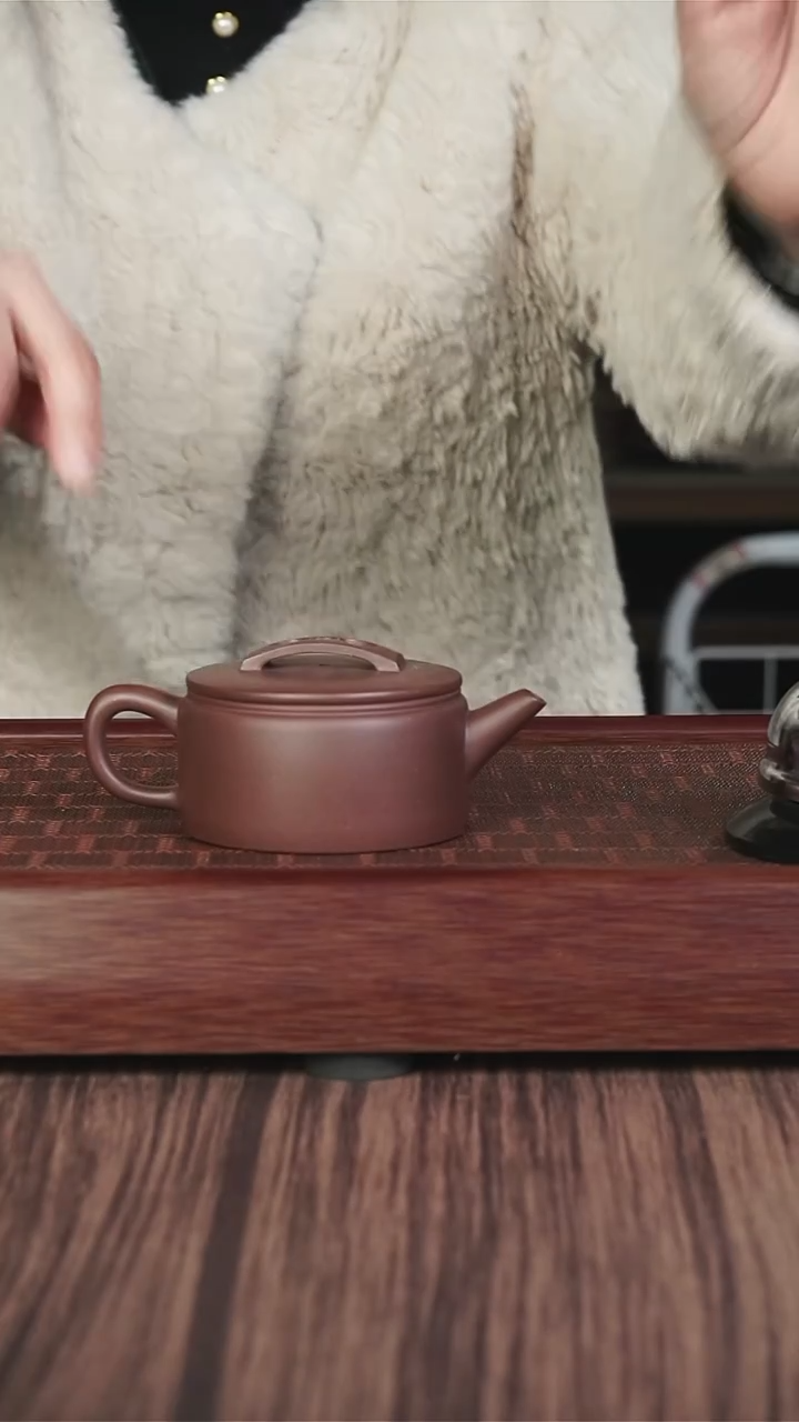 【闪购商品】紫砂茶壶ly  紫泥 汉瓦 180cc