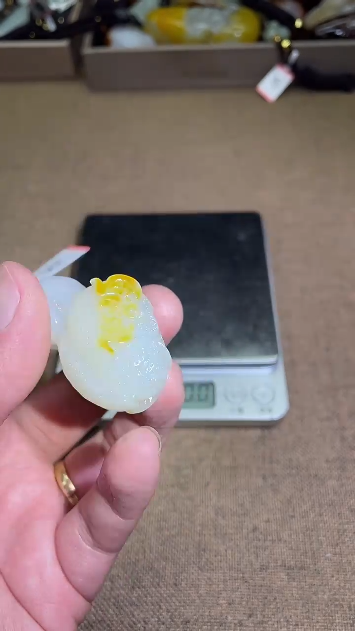 颈饰未镶嵌和田玉12.27