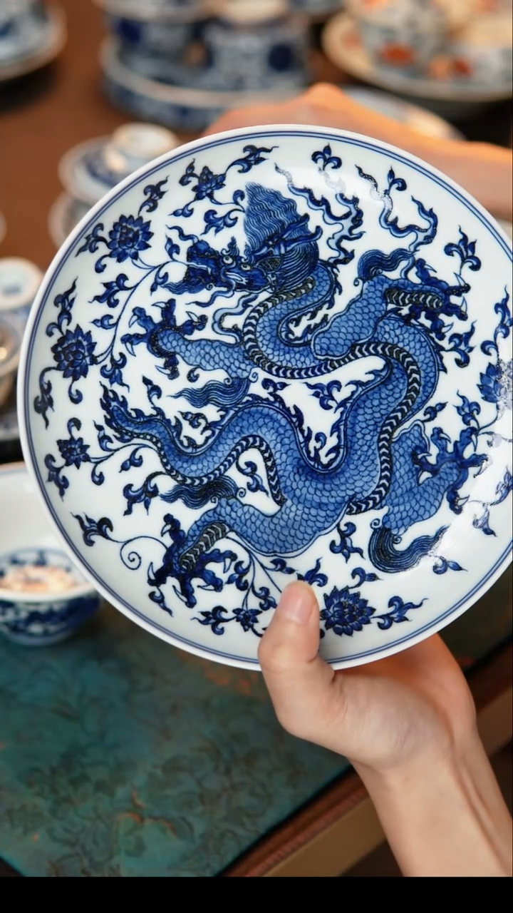 其他陶瓷缠枝霸王龙壶承