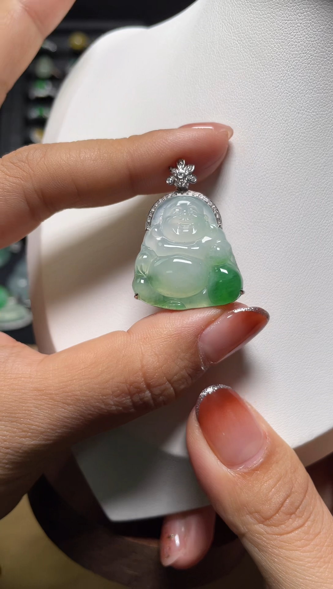 【闪购商品】翡翠吊坠(不含链)18K金镶嵌佛公48小时鉴赏期