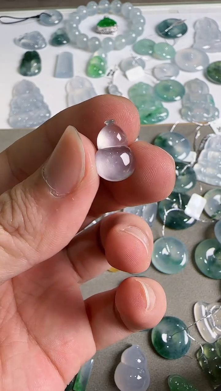 吊坠(不含链)未镶嵌翡翠..