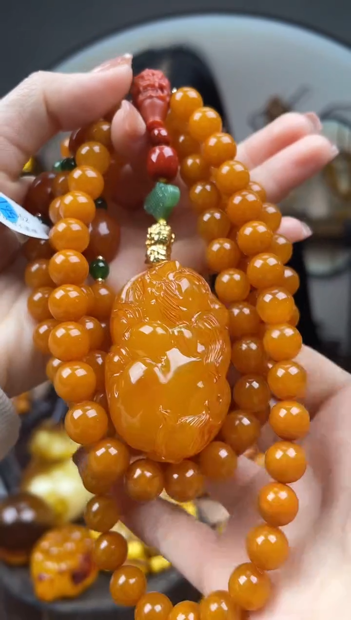 【闪购商品】琥珀裸石未镶嵌首饰 假1赔4 （多样性发货1件