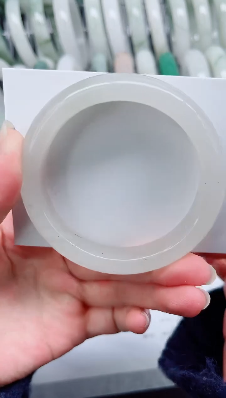 【闪购商品】石英质玉手镯未镶嵌A310-56