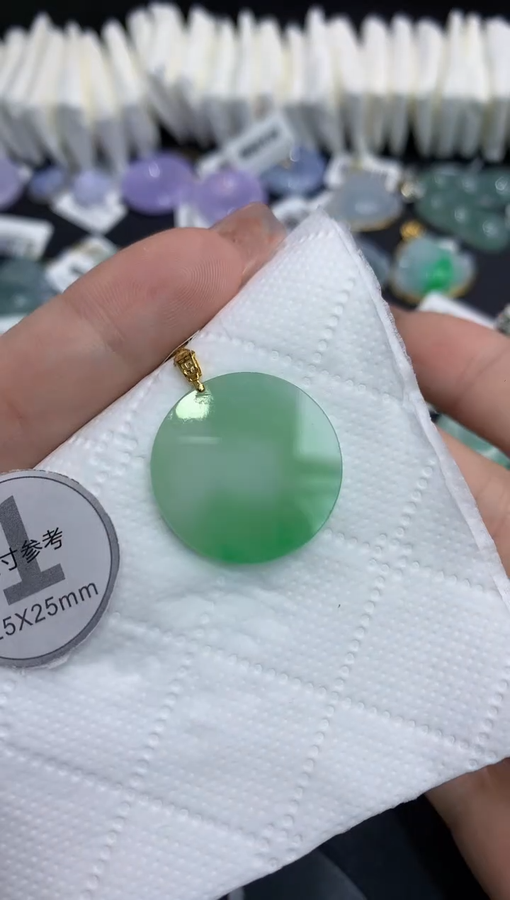 吊坠(不含链)18K金镶嵌翡翠111111111111