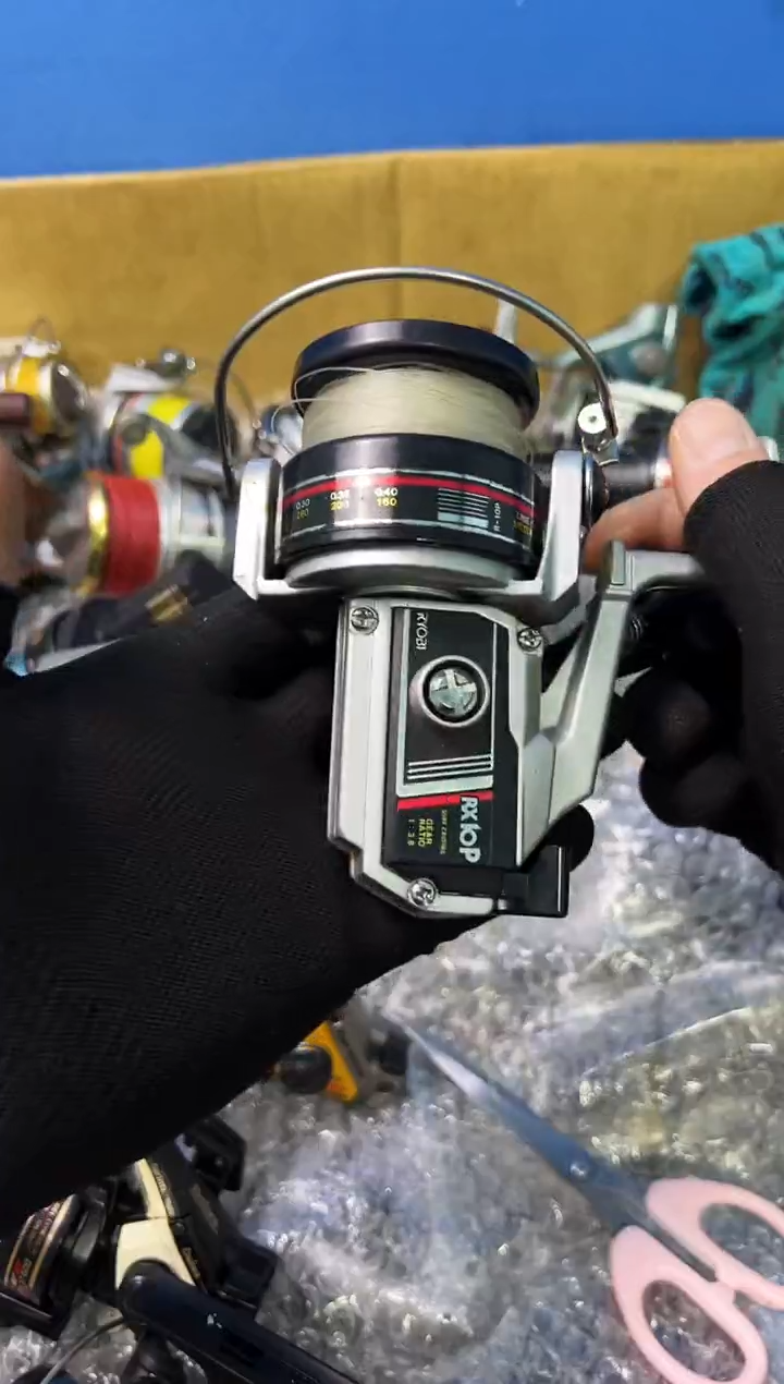 苏*初微瑕钓鱼轮，直播间讲解为准，看清楚再拍，如有拆卸不退换