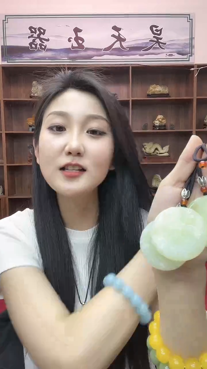 【闪购商品】蛇纹石玉吊坠未镶嵌吊坠拍一发一