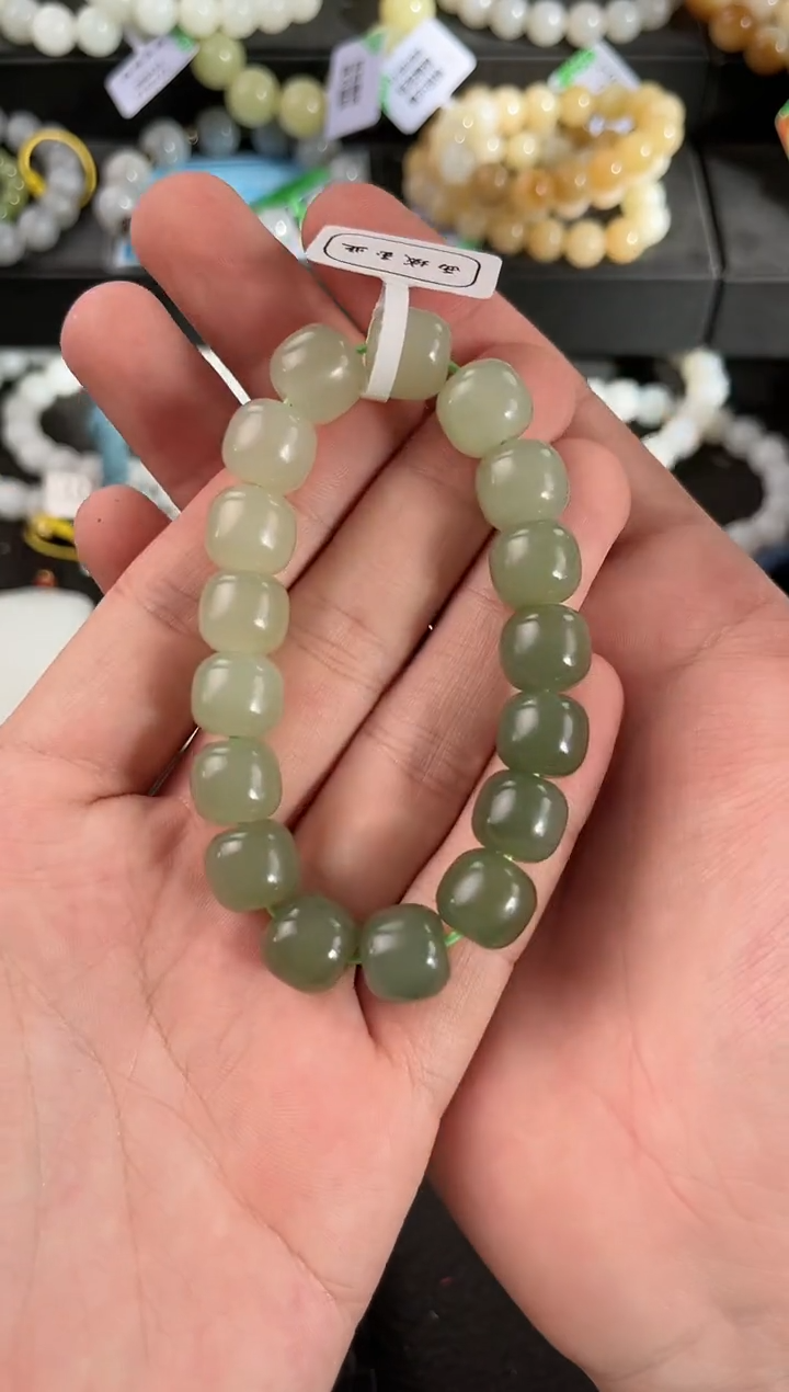 【闪购商品】和田玉手串未镶嵌青海湖水绿老型珠渐变手串卡12微色差
