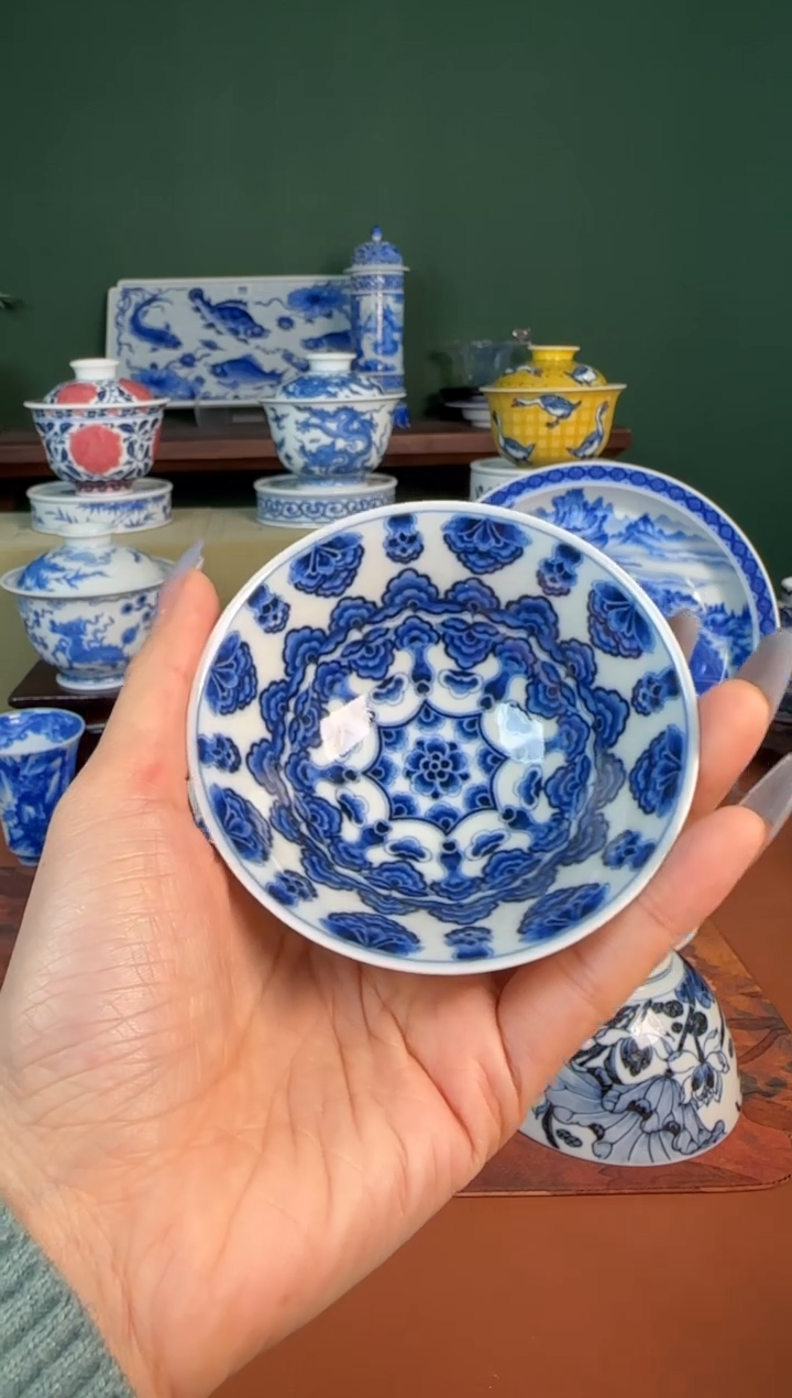 【闪购商品】杯洪印慕明。青花 宝相杯