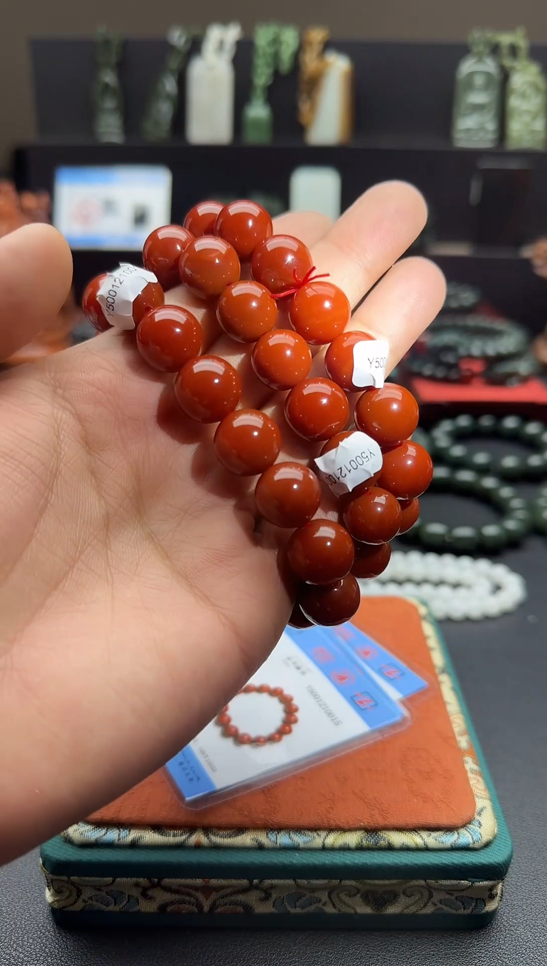 未镶嵌手链玛瑙/玉髓玛瑙卡14M柿子红手串