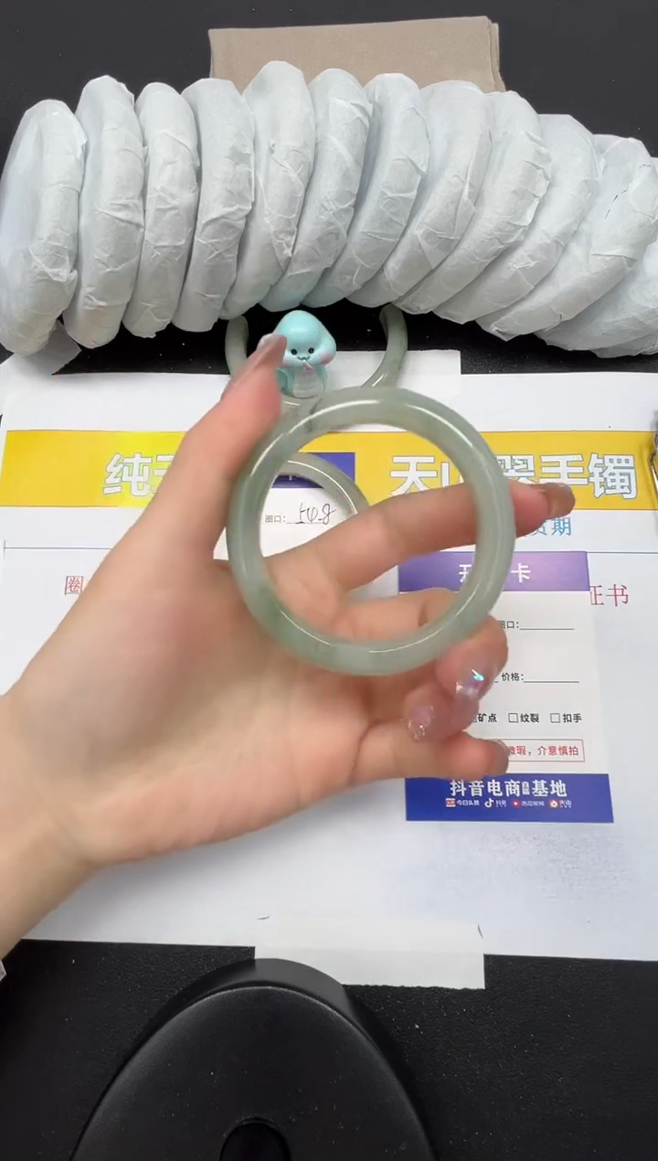 【闪购商品】石英质玉手镯合金324-52.3