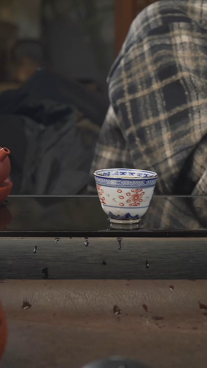 茶壶紫砂玩玉款主人杯，40cc