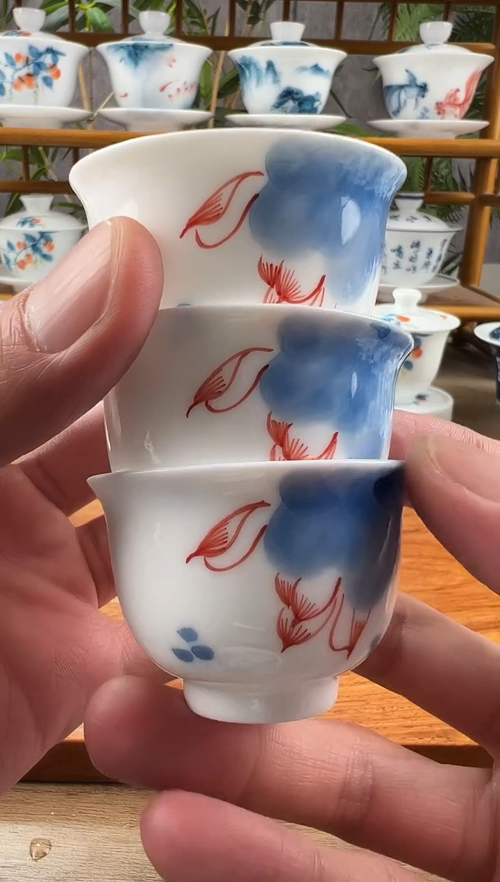 【闪购商品】微瑕线条莲小美人杯3个