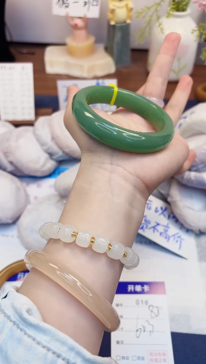 【闪购商品】石英质玉手镯未镶嵌16-东陵玉-圈口60