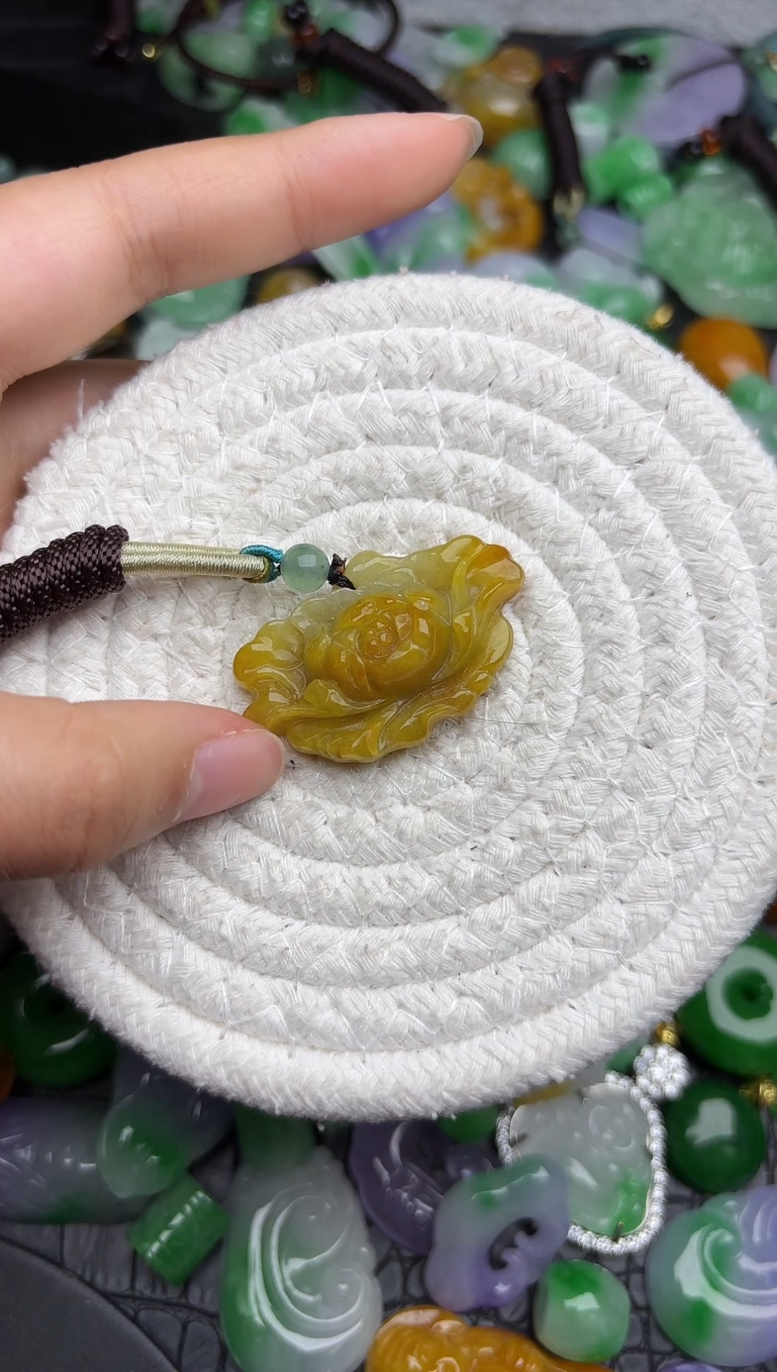 颈饰未镶嵌翡翠缅甸翡翠吊坠