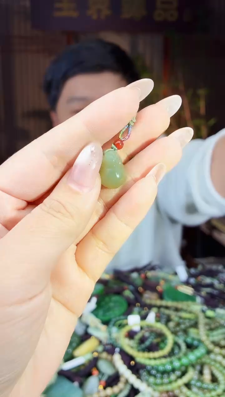 颈饰未镶嵌和田玉多样性发货拍一发一