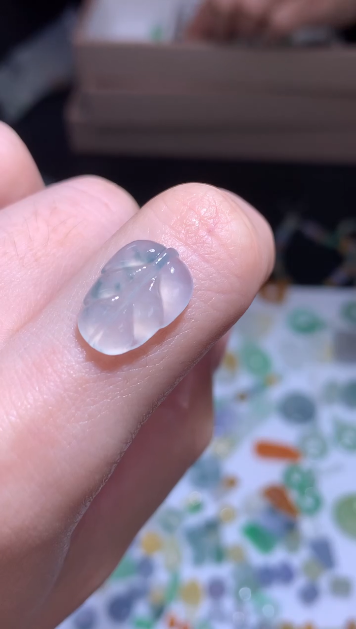 未镶嵌定制翡翠叶子