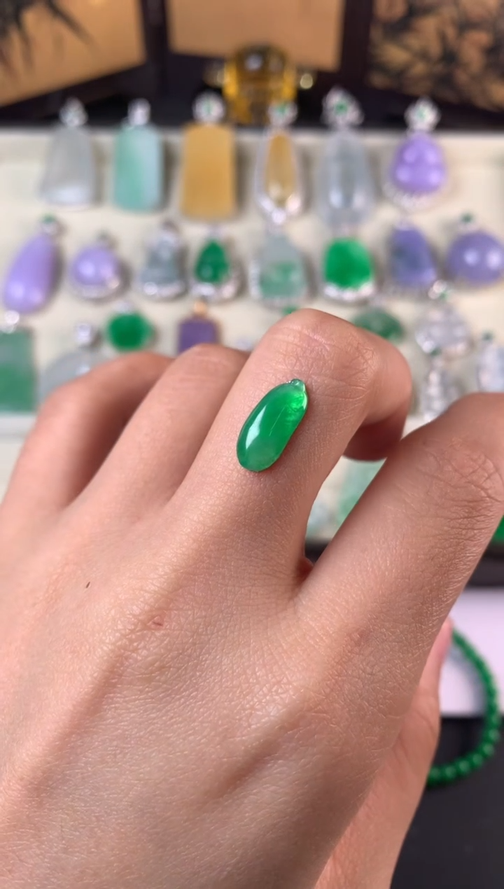 未镶嵌定制翡翠A****0裸石（镶嵌定制）