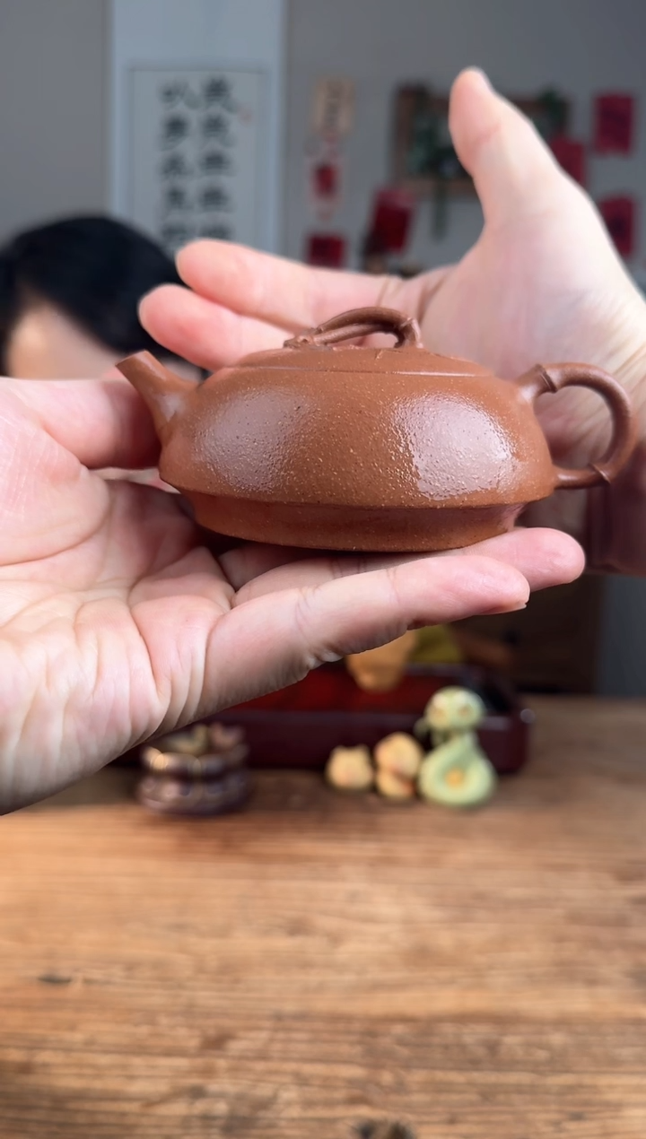 【闪购商品】紫砂茶壶半月  桃花泥 