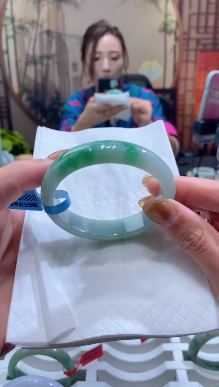 未镶嵌手镯翡翠000071716