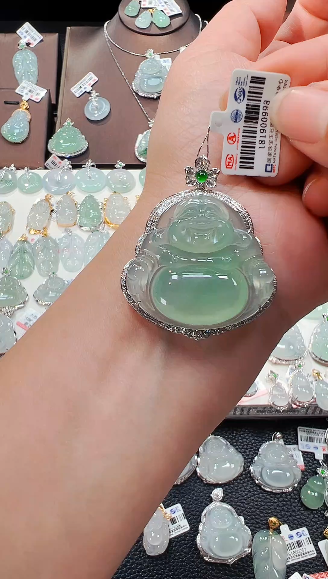 【闪购商品】翡翠吊坠(不含链)18K金镶嵌佛公吊坠998