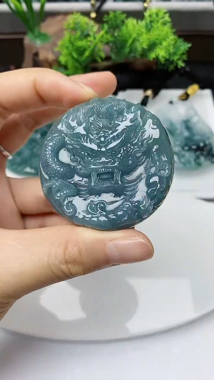 【闪购商品】翡翠颈饰未镶嵌