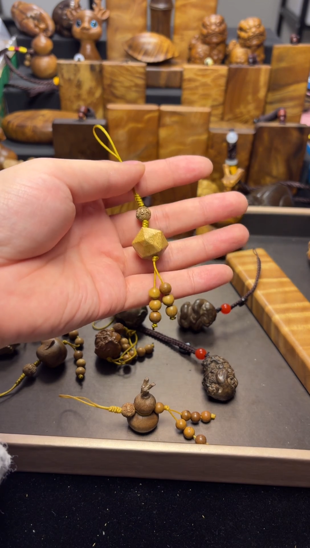 【闪购商品】楠木（金丝楠）手串/手链手机挂件灯笼121