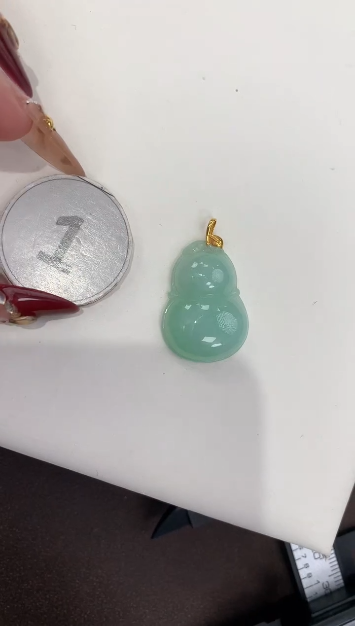 颈饰18K金镶嵌翡翠天然缅甸a货翡翠