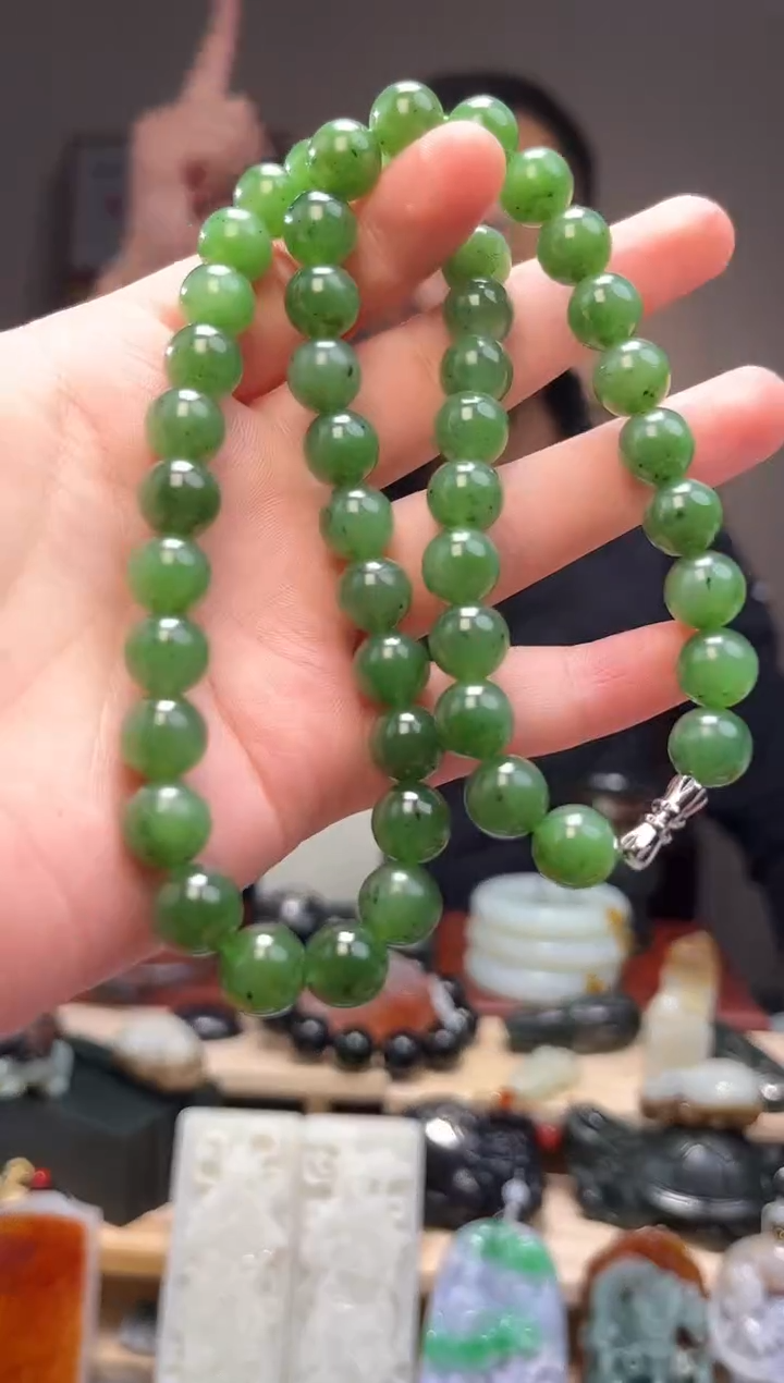 颈饰未镶嵌和田玉项链