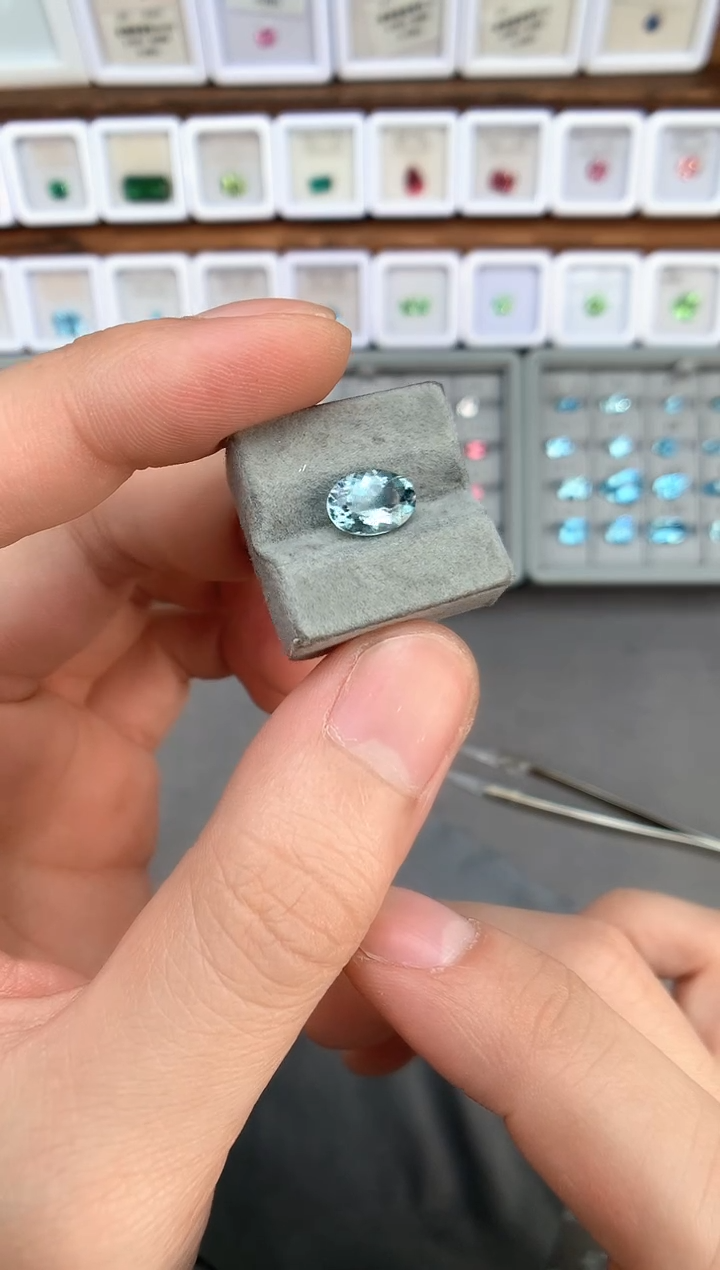 【闪购商品】定制海蓝宝石裸石未镶嵌1.87ct