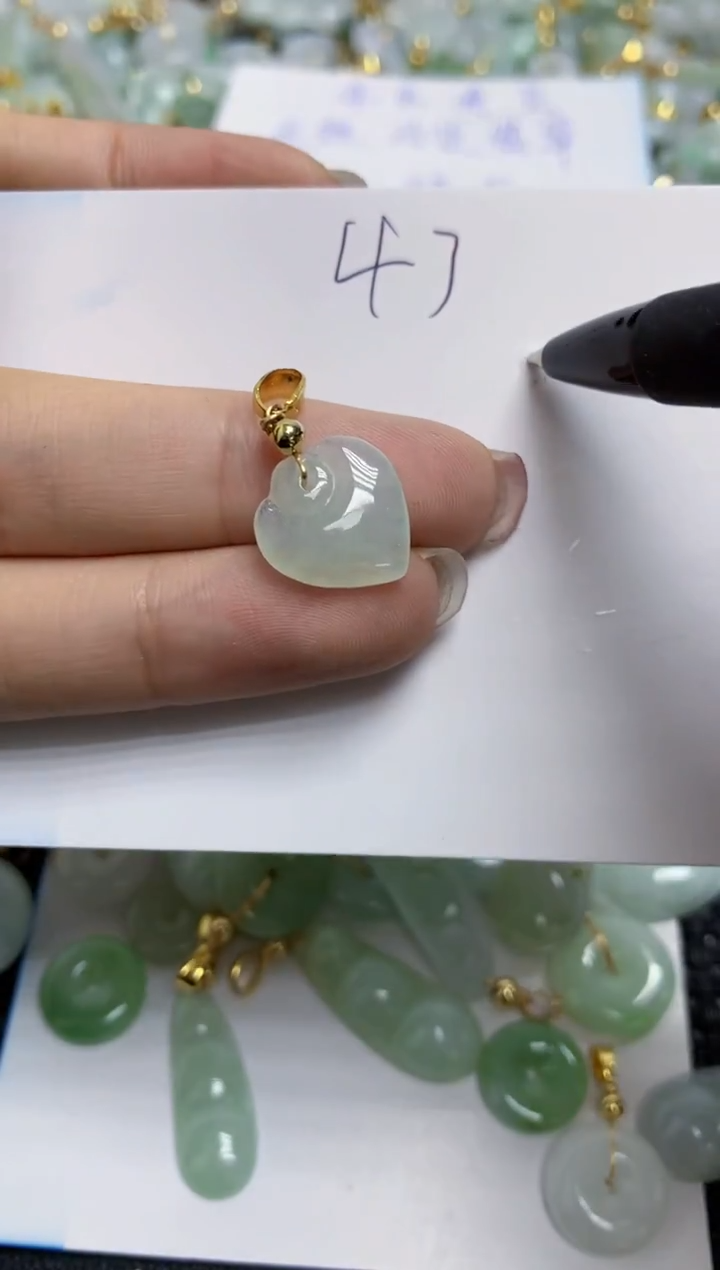 【闪购商品】翡翠颈饰合金天然翡翠A货