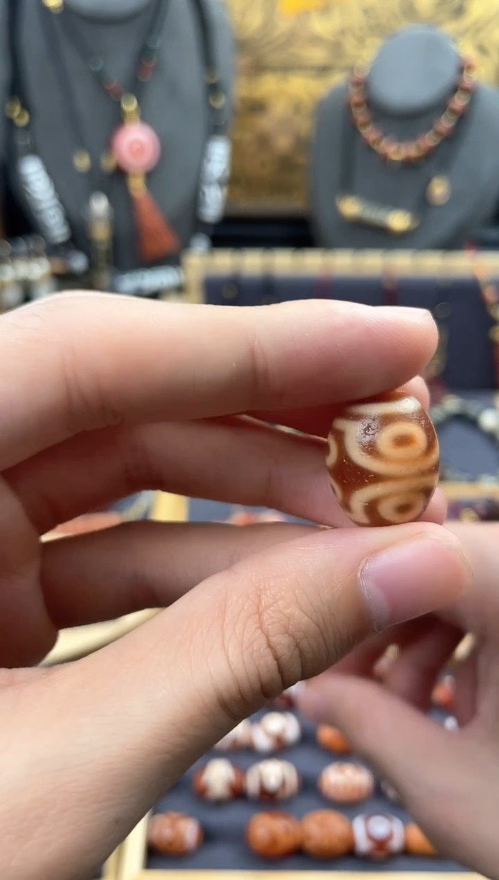 【闪购商品】玛瑙/玉髓颈饰未镶嵌金蟾七眼单珠