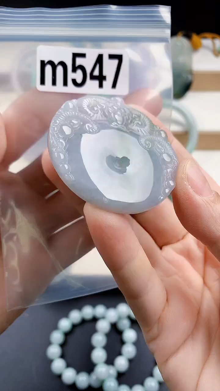 颈饰未镶嵌翡翠天然翡翠吊坠挂件