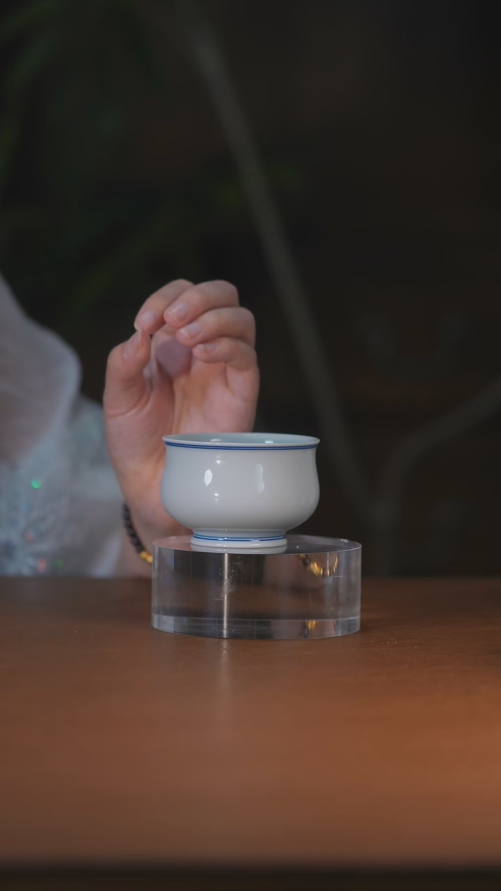 白胎卢士杯        
