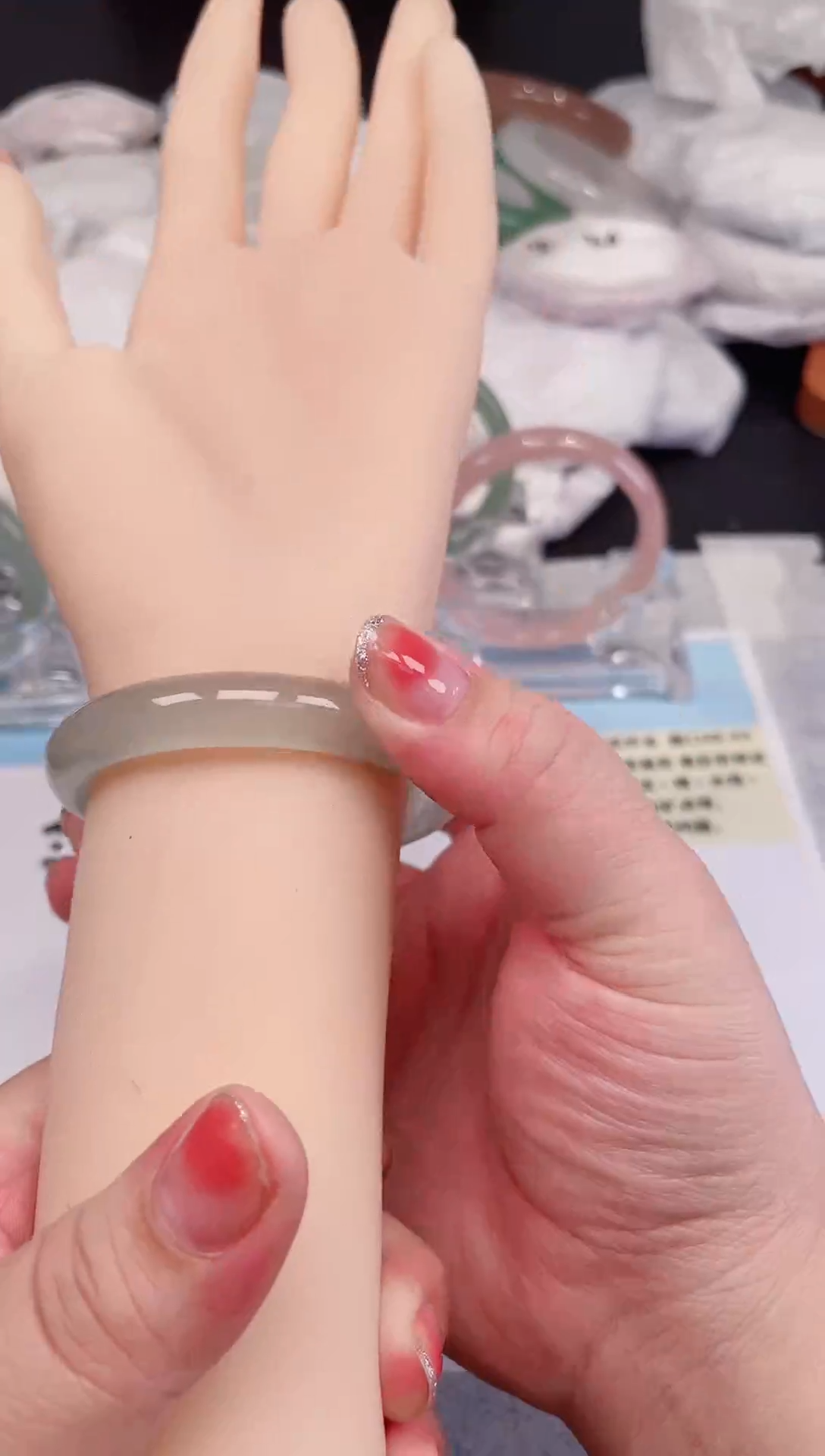 【闪购商品】玛瑙/玉髓手镯未镶嵌015圈口52