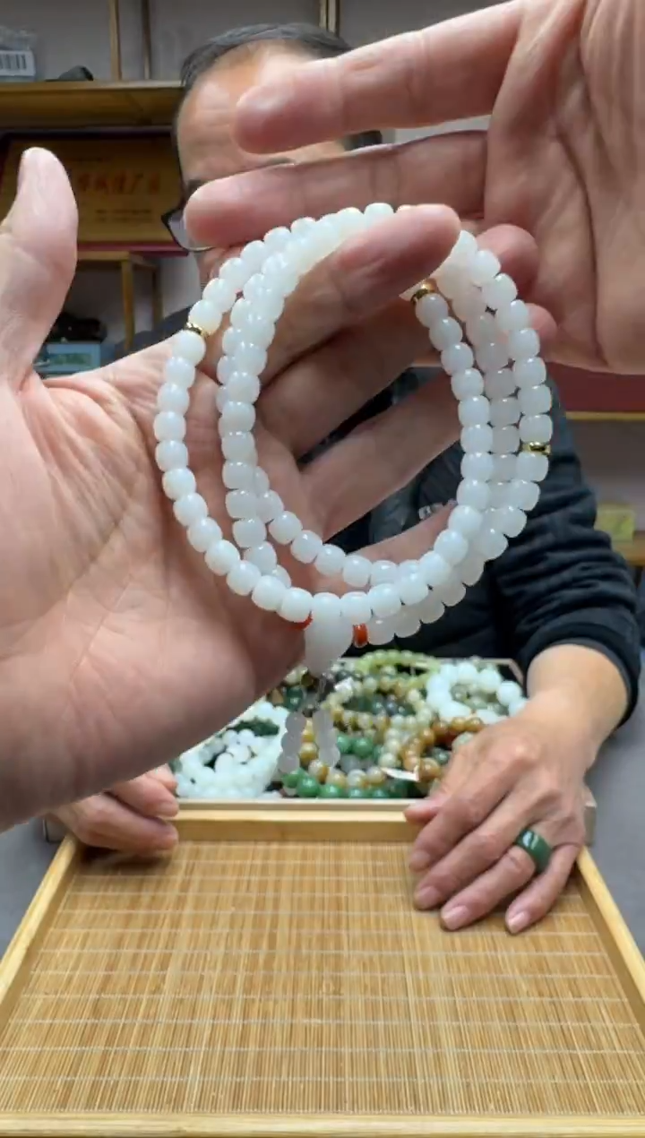 未镶嵌和田玉挂件卡7于阗